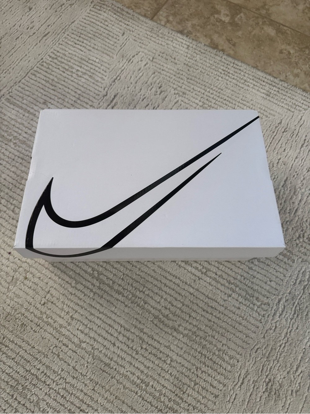 Nike White Pink and Black Women's Athletic Running Shoe - Picture 4 of 6